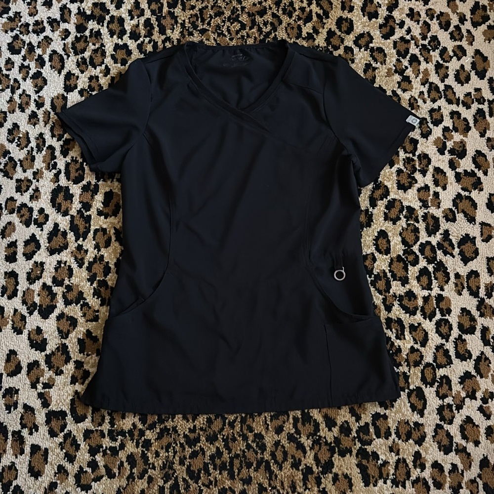 Cherokee Infinity Scrub Top - Picture 2 of 6